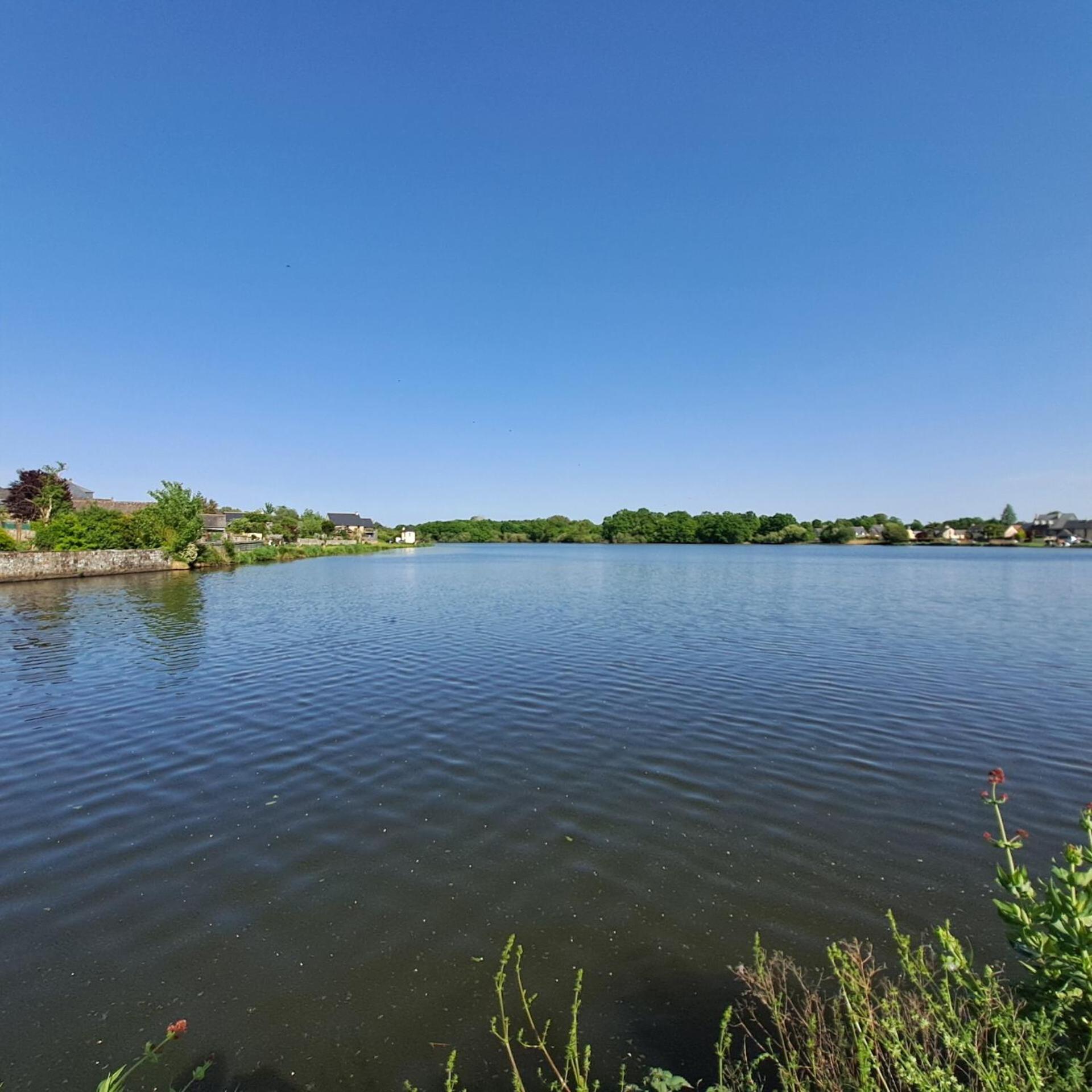 Le Lac Cherrueix Kültér fotó